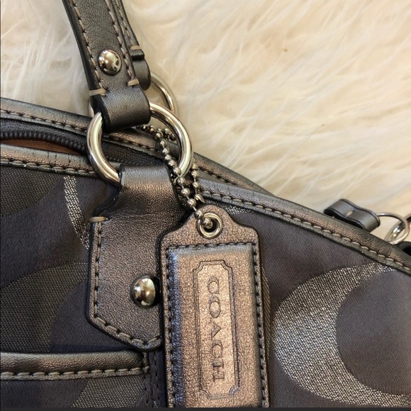 Beautiful Coach bag - Picture 2 of 7